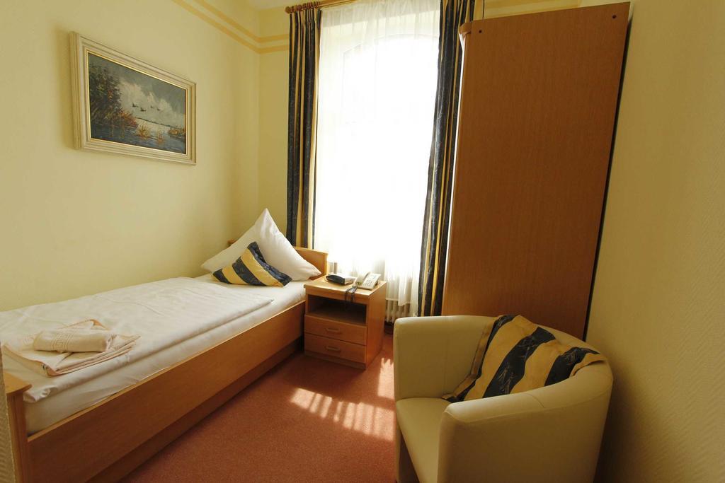 Gasthaus Pension Moselgruss Dieblich Kültér fotó